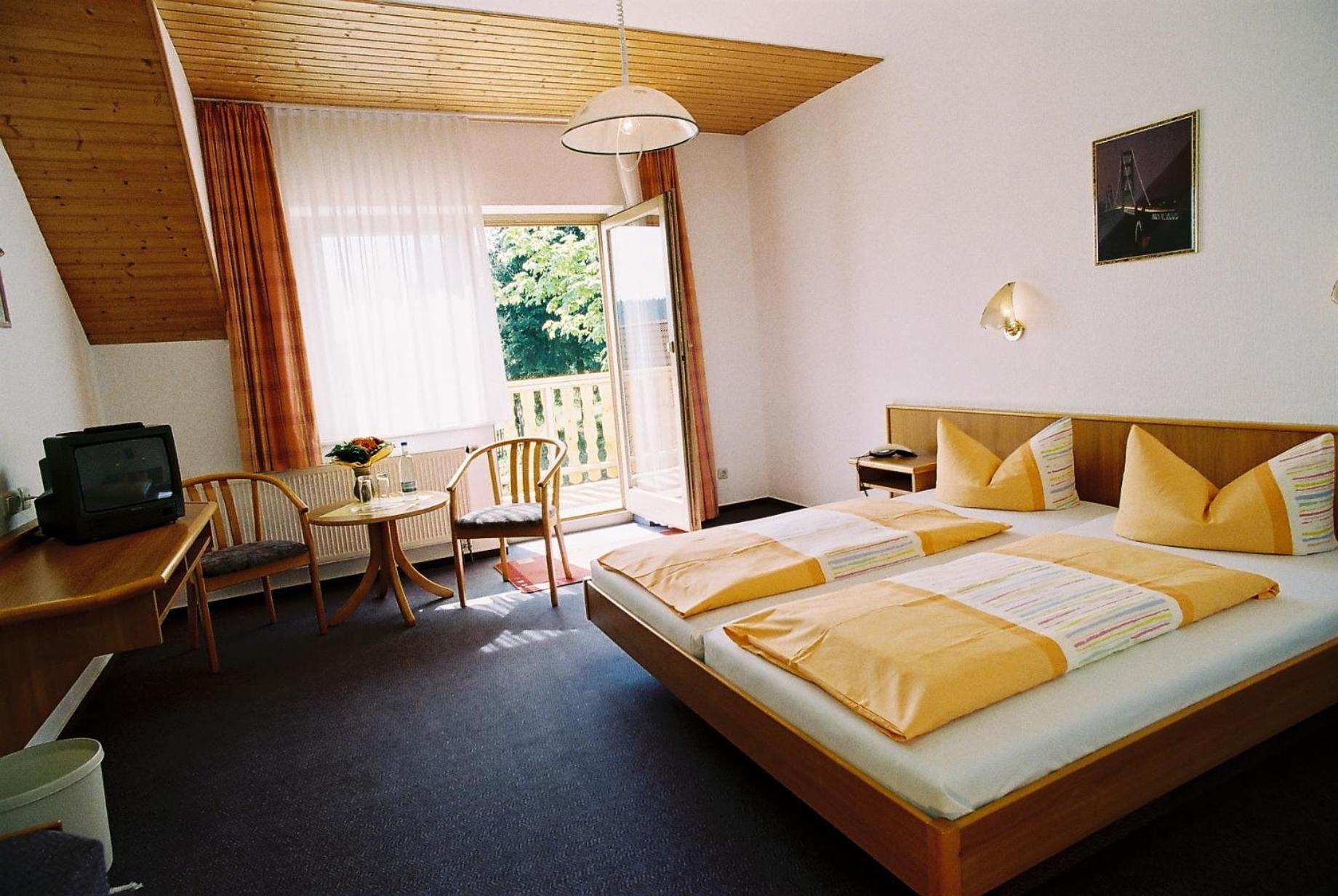 Hotel Zum Schneekopf "Garni" Gehlberg Exterior foto